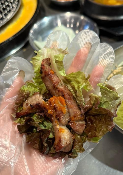 地下城烤猪肉的制作方法是什么？烤制过程中需要注意什么？